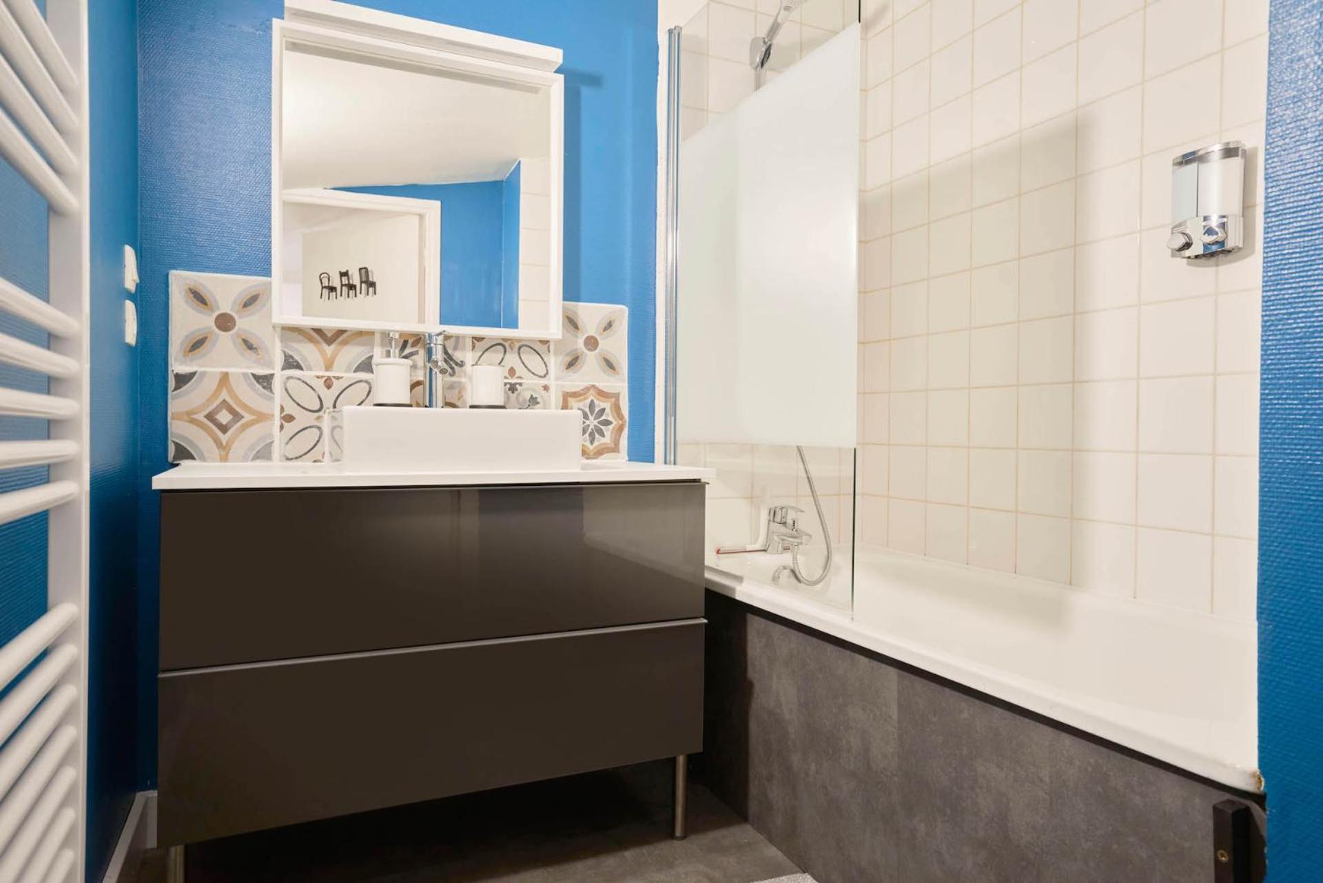 Locationstourcoing - Le Colbert Apartamento Exterior foto
