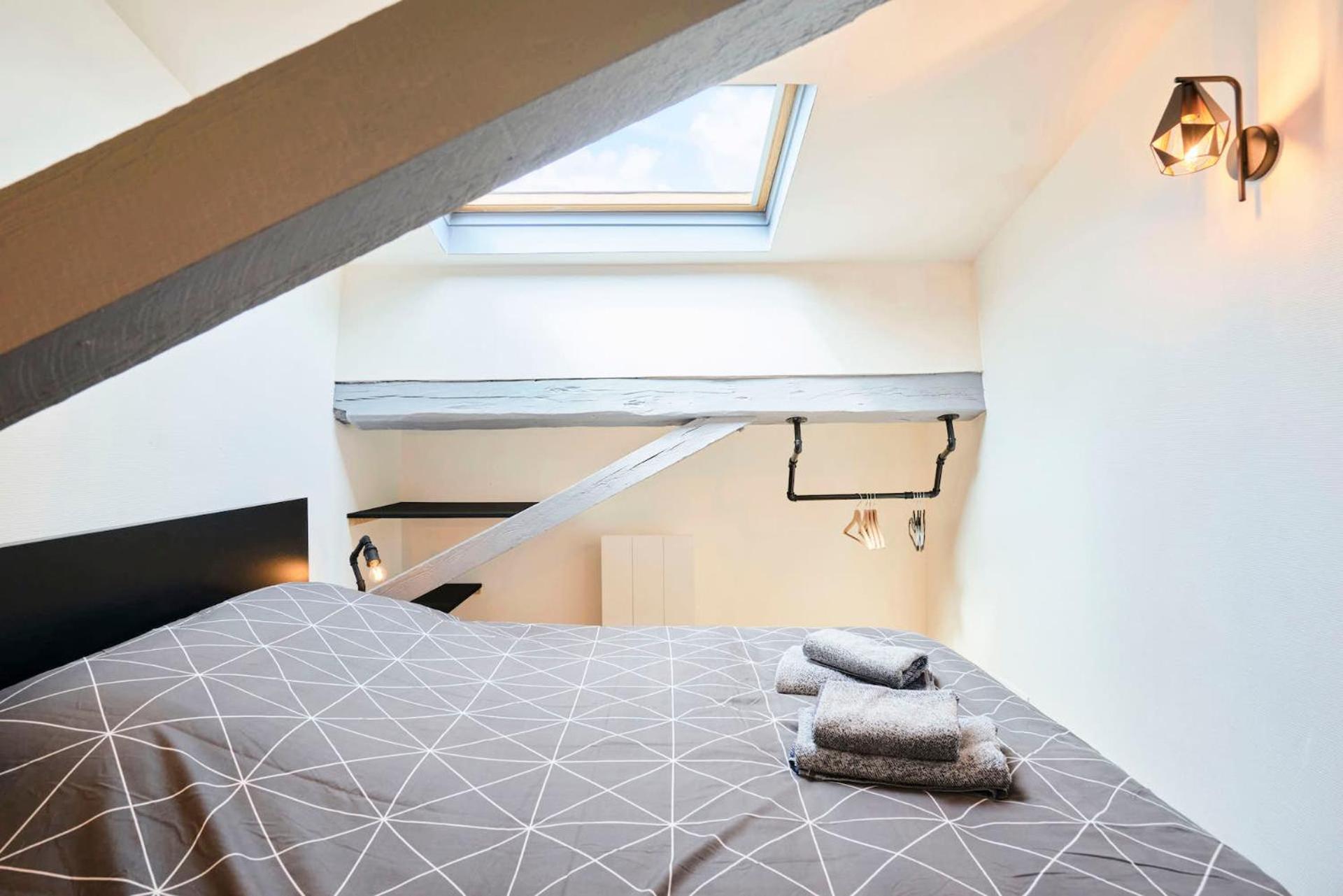 Locationstourcoing - Le Colbert Apartamento Exterior foto